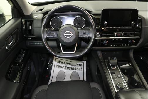 2022 Nissan Pathfinder SV 4WD