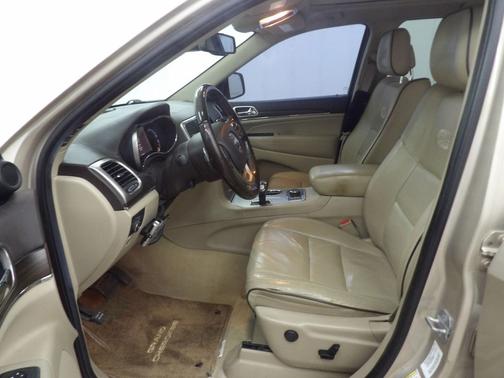 Cashmere Pearlcoat 2014 Jeep Grand Cherokee Overland