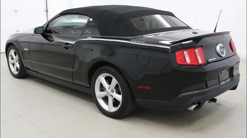 2011 Ford Mustang GT Premium