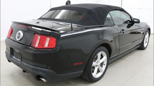 2011 Ford Mustang GT Premium