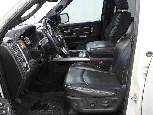 2017 RAM 1500 Limited Crew Cab 4x4 5'7' Box