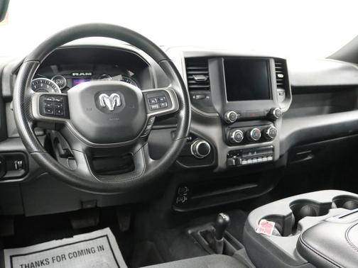 2022 RAM 2500 Tradesman Crew Cab 4x4 6'4' Box