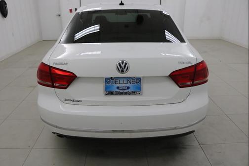 2012 Volkswagen Passat 2.0 TDI SEL Premium