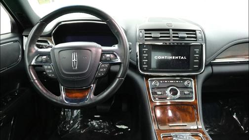 2017 Lincoln Continental Select