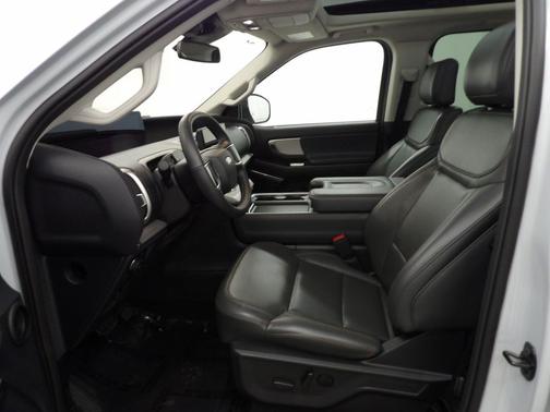 SPACE SILVER 2025 Ford Expedition Active