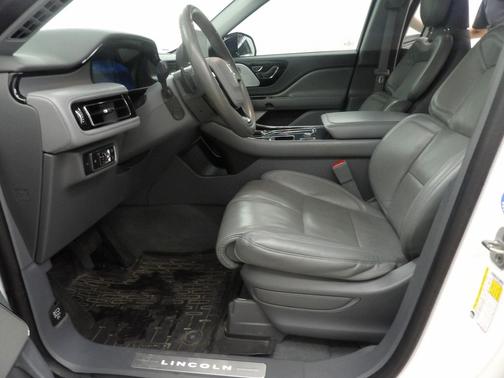 Pristine White 2021 Lincoln Aviator Reserve AWD