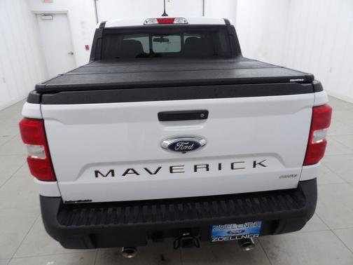 Oxford White 2023 Ford Maverick Lariat