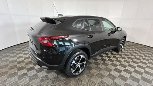 Mosaic Black Metallic 2025 Chevrolet Trax FWD 1RS