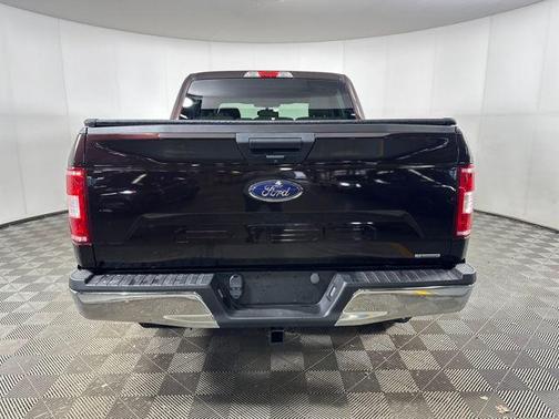 MAGMA RED 2019 Ford F-150 XLT