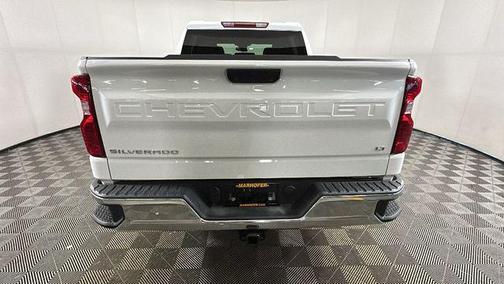Summit White 2025 Chevrolet Silverado 1500 LT