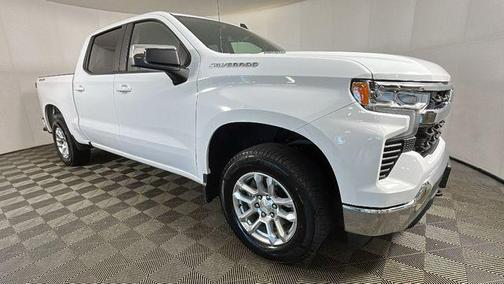 Summit White 2025 Chevrolet Silverado 1500 LT