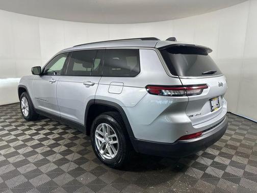 2021 Jeep Grand Cherokee L Laredo