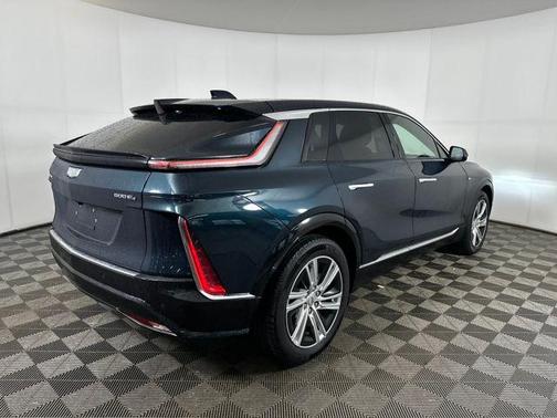 2024 Cadillac LYRIQ Tech