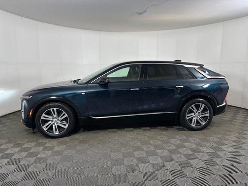 2024 Cadillac LYRIQ Tech