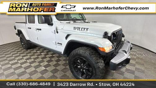 Bright White Clearcoat 2021 Jeep Gladiator Willys 4x4