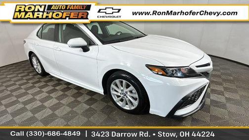 White 2024 Toyota Camry SE