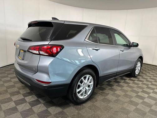 Sterling Gray Metallic 2024 Chevrolet Equinox 1LT