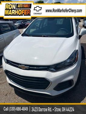 Summit White 2018 Chevrolet Trax LS