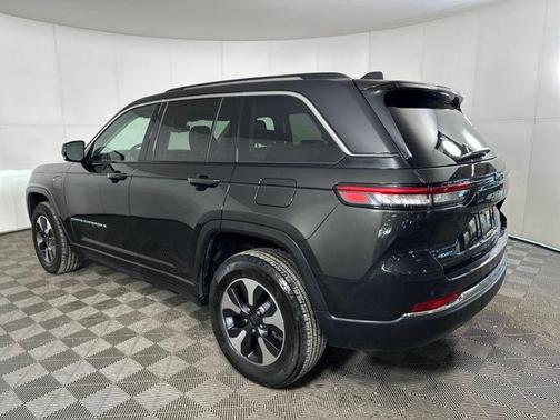 2023 Jeep Grand Cherokee 4xe Base