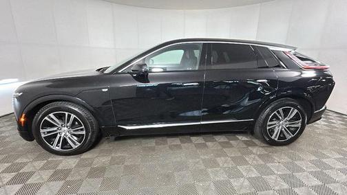 Stellar Black Metallic 2024 Cadillac LYRIQ Luxury