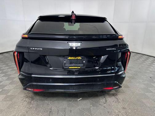 2024 Cadillac LYRIQ Tech