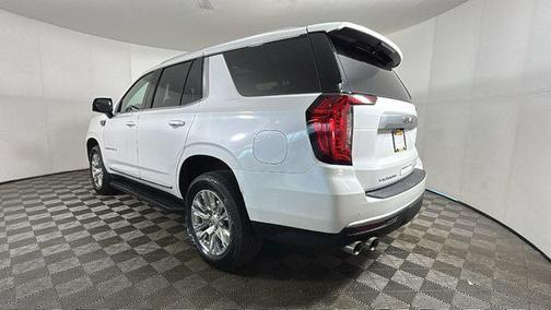 White Frost Tricoat 2023 GMC Yukon Denali