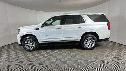 White Frost Tricoat 2023 GMC Yukon Denali