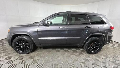 Granite Crystal Metallic 2020 Jeep Grand Cherokee Altitude