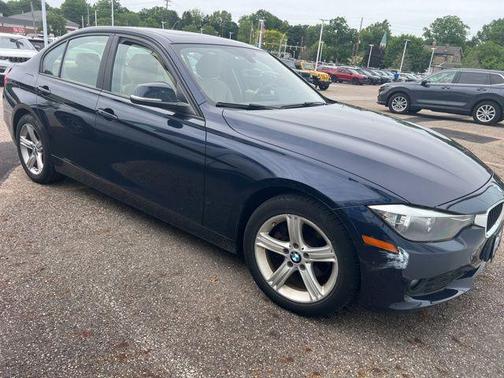 Imperial Blue Metallic 2014 BMW 320 i