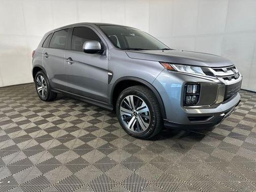 Mercury Gray Metallic 2024 Mitsubishi Outlander Sport 2.0 ES