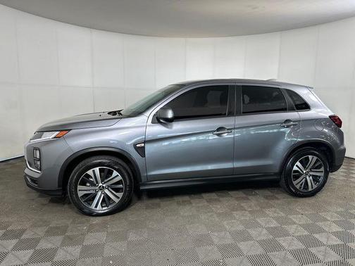 Mercury Gray Metallic 2024 Mitsubishi Outlander Sport 2.0 ES