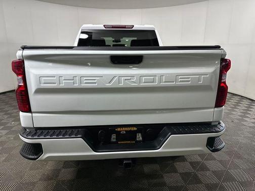 Summit White 2022 Chevrolet Silverado 1500 Custom