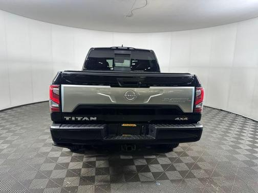 2024 Nissan Titan Platinum Reserve