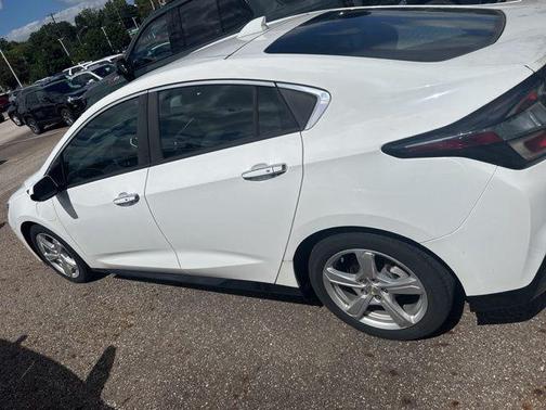 2018 Chevrolet Volt LT