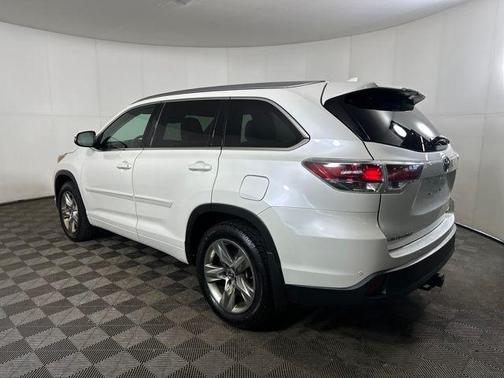 2016 Toyota Highlander Limited Platinum