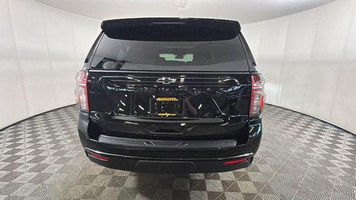 Black 2023 Chevrolet Suburban Z71