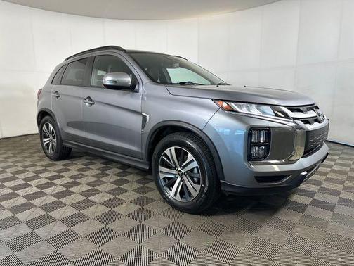 Mercury Gray Metallic 2024 Mitsubishi Outlander Sport SE