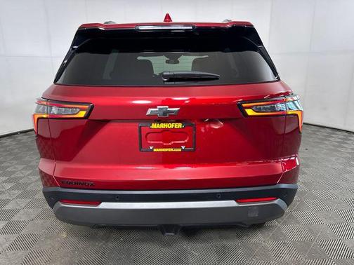 Radiant Red Tintcoat 2025 Chevrolet Equinox 1LT