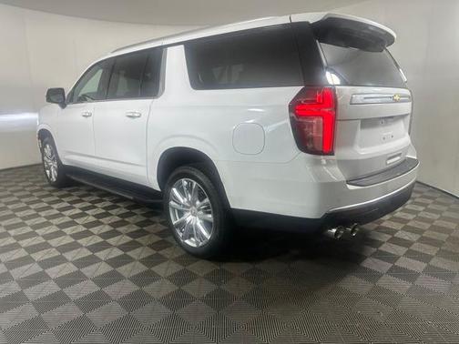2023 Chevrolet Suburban 4WD High Country