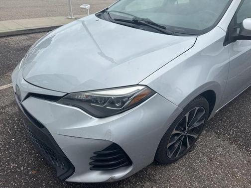 Classic Silver Metallic 2017 Toyota Corolla SE