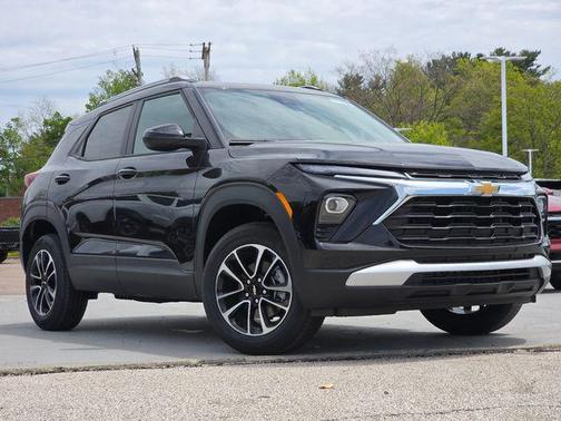 Mosaic Black Metallic 2026 Chevrolet Trailblazer LT