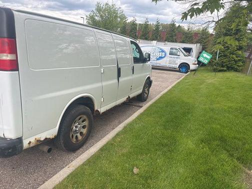 Summit White 2012 Chevrolet Express 2500 Work Van