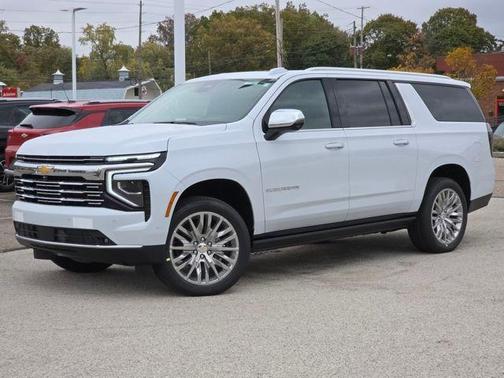 Polar White Tricoat 2026 Chevrolet Suburban Premier