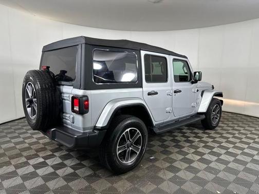 2023 Jeep Wrangler 4-Door Sahara