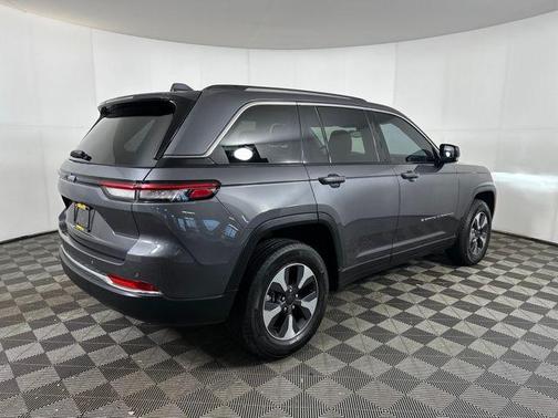 2022 Jeep Grand Cherokee 4xe Base