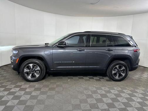 2022 Jeep Grand Cherokee 4xe Base