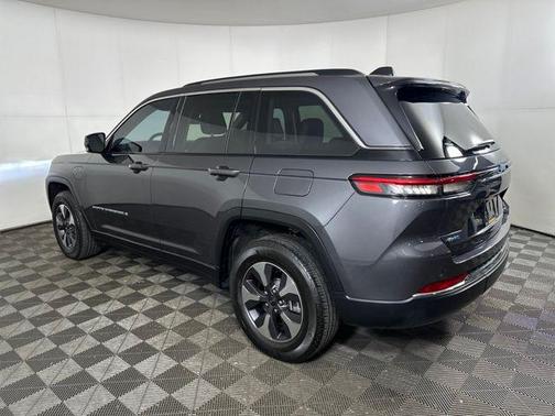 2022 Jeep Grand Cherokee 4xe Base