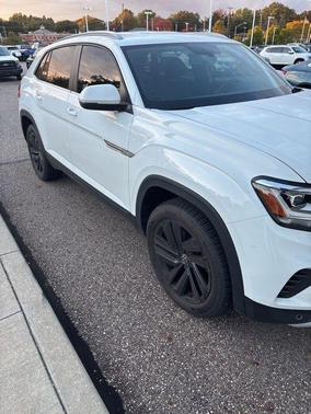 2022 Volkswagen Atlas Cross Sport 2.0T SE w/Technology 4MOTION