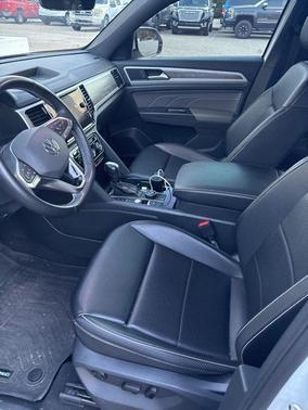 2022 Volkswagen Atlas Cross Sport 2.0T SE w/Technology 4MOTION