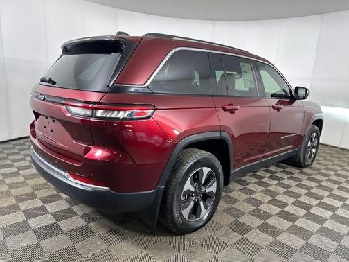 2022 Jeep Grand Cherokee 4xe Base